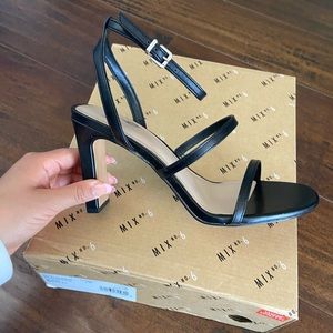 Brand New Black Strappy Size 7 Heels.
